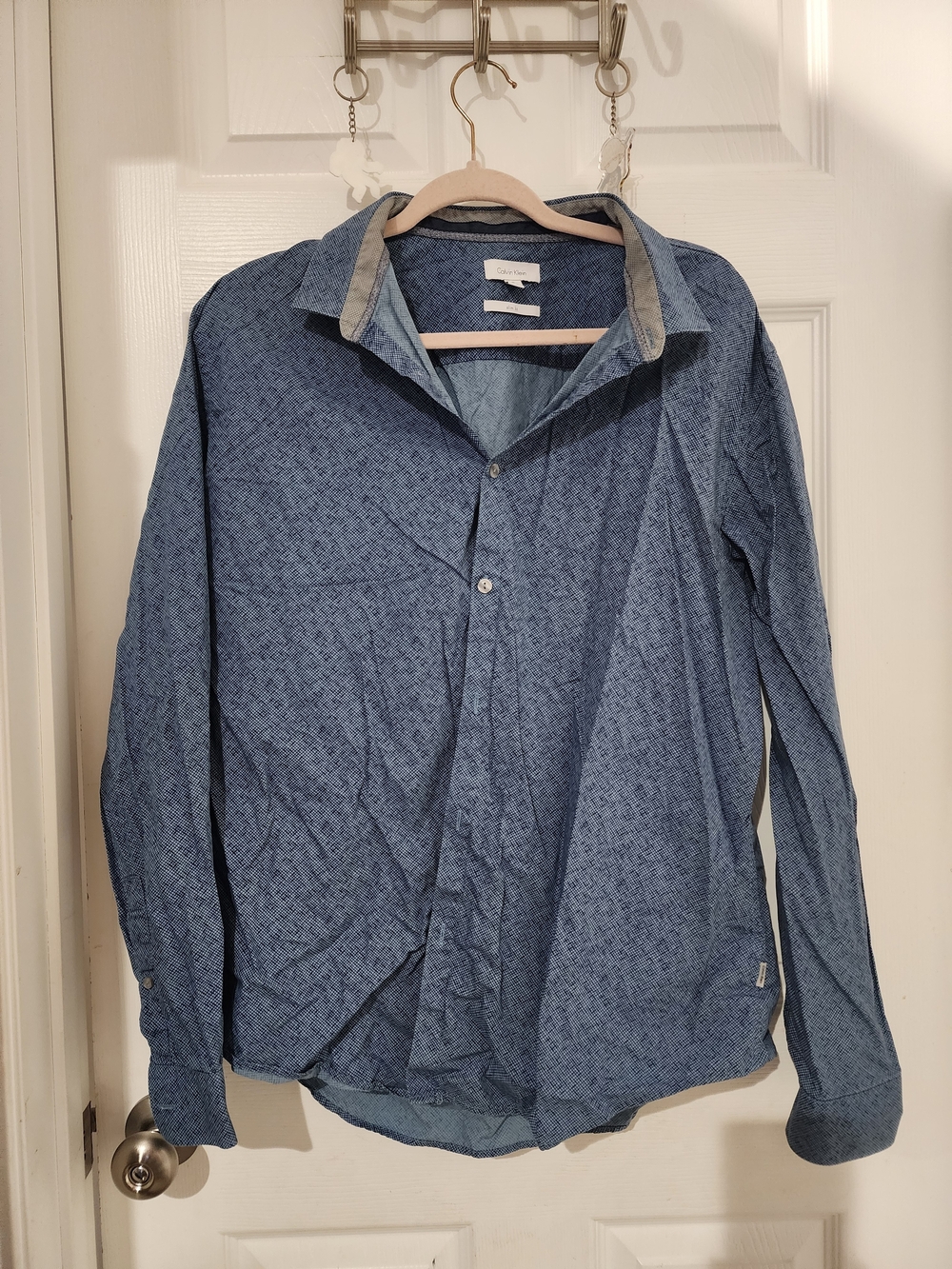 Calvin Klein Men's Textured Blue Button-Down Shirt